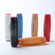 Load image into Gallery viewer, Juguete japonés Mokuru Fidget Stick Flip Stress Reliever escritorio juguetes antiestrés rodillo de escritorio juguete Kururin madera Fidget Stick Mokuru